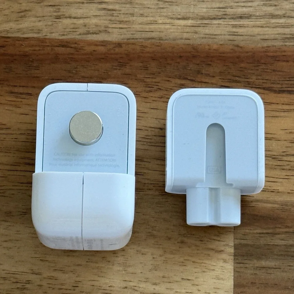 OEM Genuine Apple 12W 2.4A Power Adapter USB Charger For iPhone iPad iPod A1401